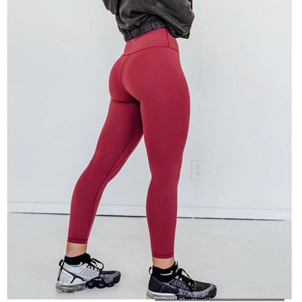 NWTVBurgundy Colored Level Leggings